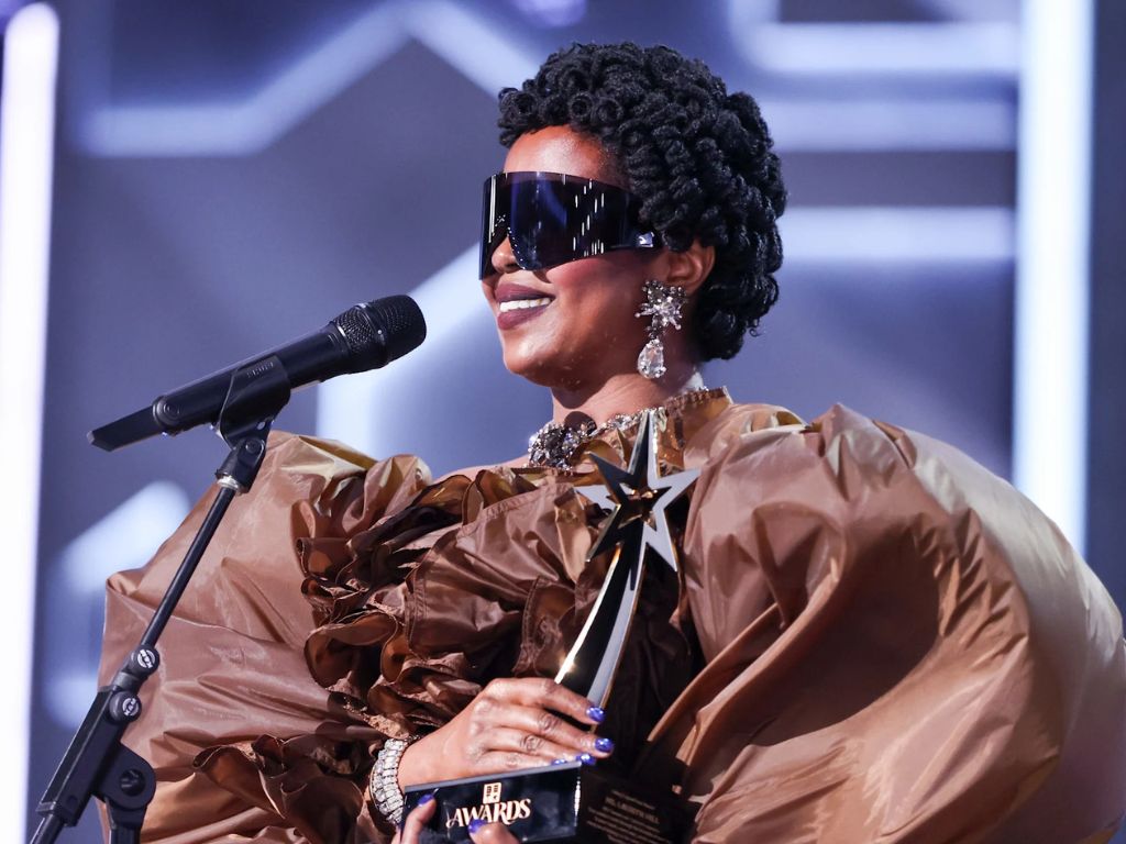 Muzička legenda na sceni: Lauryn Hill obilježila BET Awards spektakl