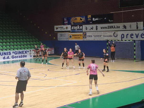 Na 30. Međunarodnom memorijalnom turniru "Mevzeta Perla-Balja" u Goraždu šest ekipa