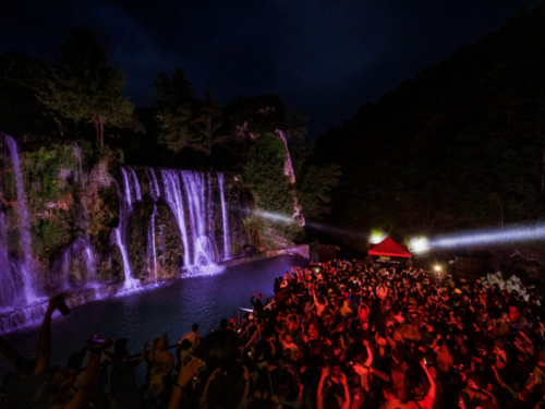 Na 6. Desant Festivalu u Jajcu večeras koncert Željka Joksimovića