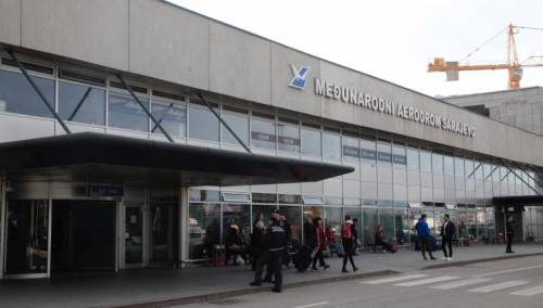 Na Aerodromu Sarajevo postavljen punkt za skeniranje putnika