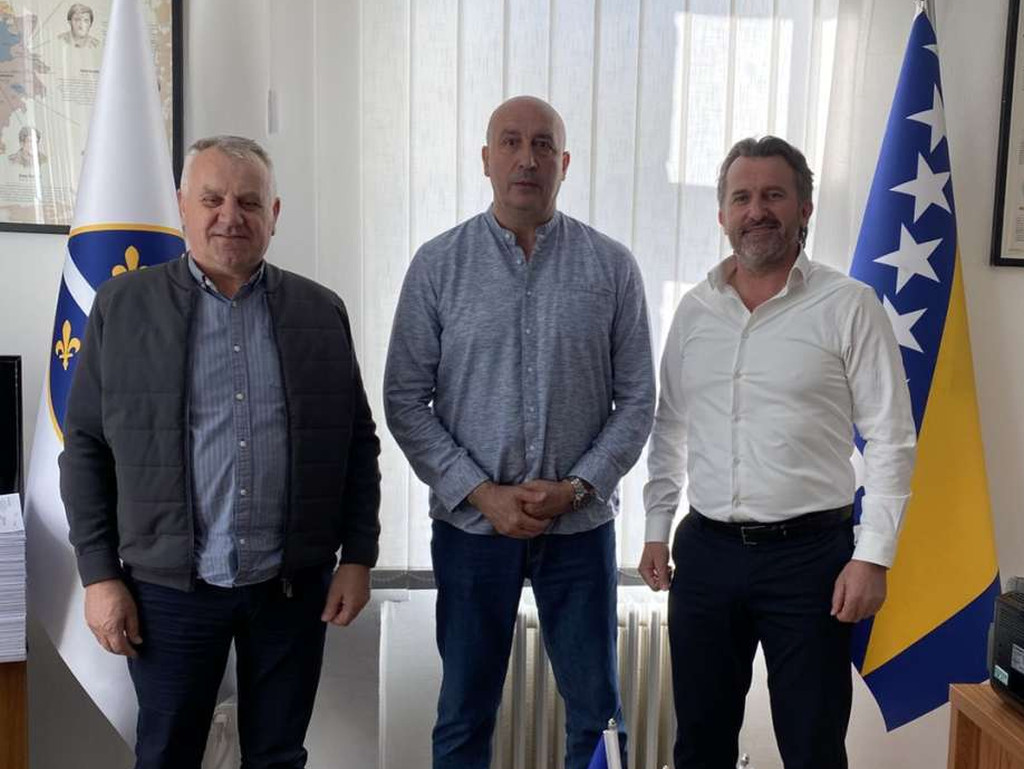 Na bazenu Otoka počinje projekt rehabilitacije branitelja, RVI i bivših logoraša