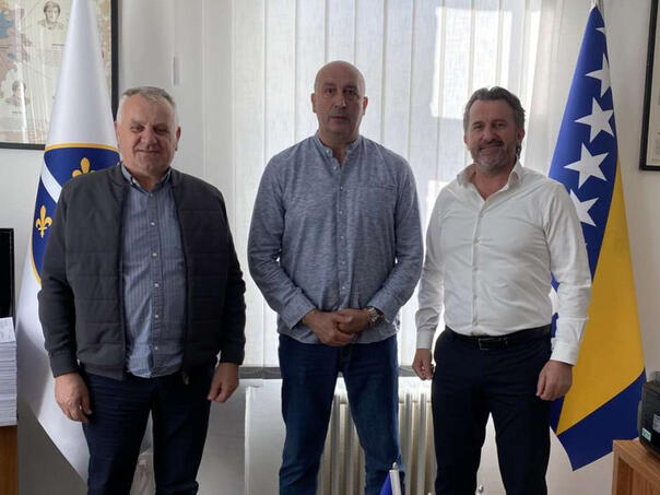 Na bazenu Otoka počinje projekt rehabilitacije branitelja, RVI i bivših logoraša