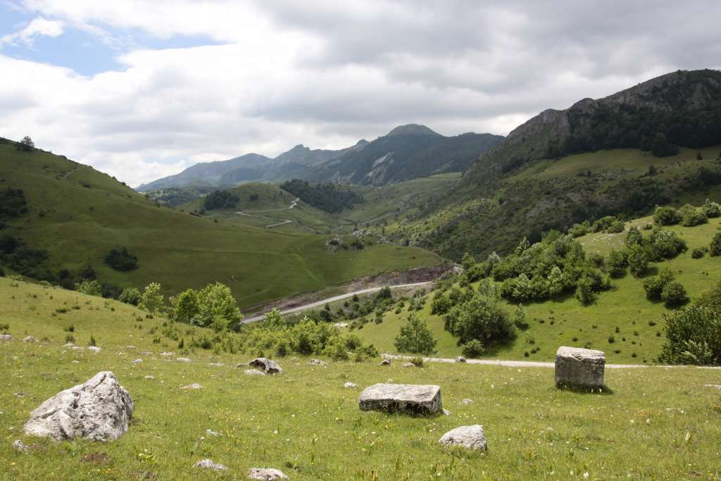 Na Bjelašnici samo 8 stepeni, u Mostaru 24, i sutra oblačno sa kišom i pljuskovima