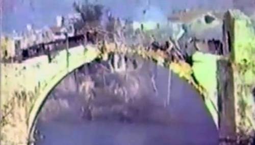 Na današnji dan 9. novembra 1993. godine srušen je Stari most u Mostaru