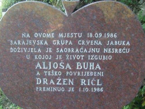 Na današnji dan poginuli legendarni članovi grupe Crvena jabuka