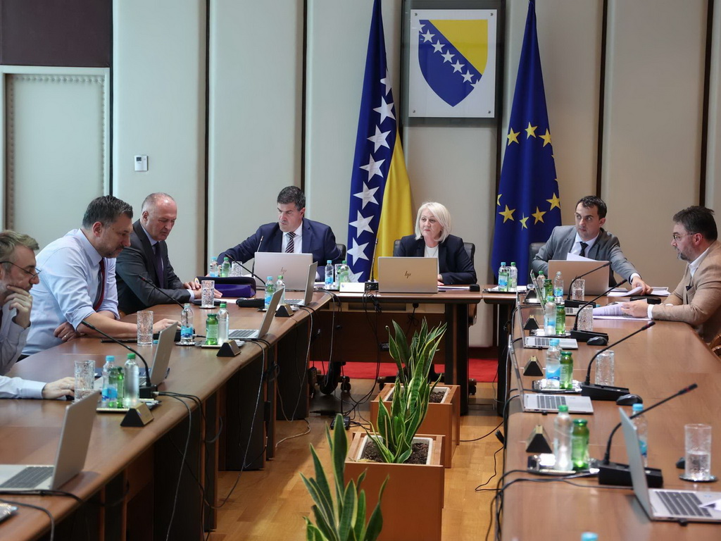 Na današnjoj sjednici Vijeća ministara BiH ponovo Nacrt zakona o VSTV-u