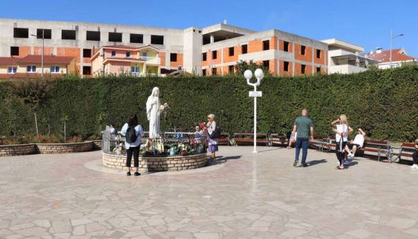 Na godišnjicu Gospinih ukazanja u Međugorju se očekuje desetine hiljada ljudi