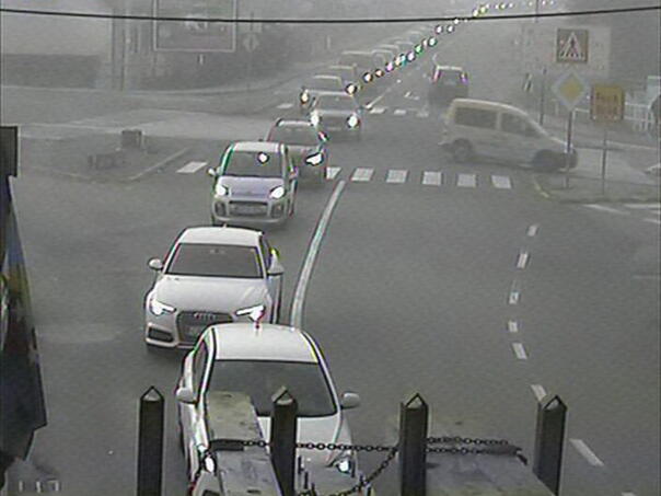 Na GP Izačić, Gradiška, Brod, Gradina, Orašje i Doljani duge kolone vozila na izlazu iz BiH