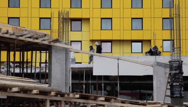 Na gradilištu kod hotela "Holiday Inn": Radnik teško povrijeđen