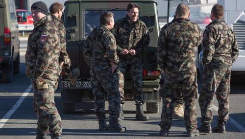 Na granici Slovenije s Italijom u ophodnje uključeni i vojnici