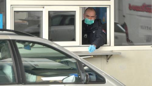 Na graničnim prijelazima izdato ukupno 33.323 rješenja