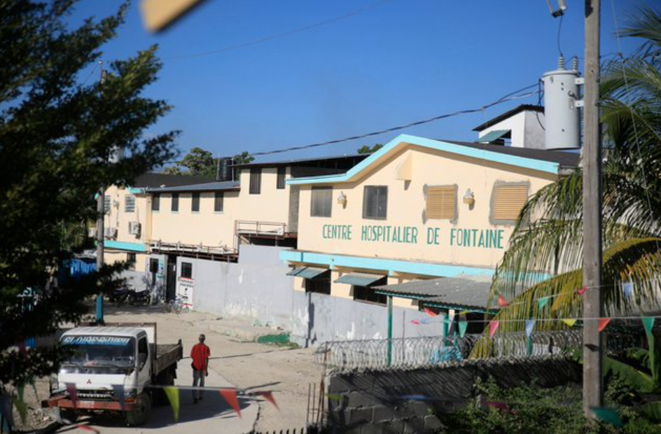 Na Haitiju banda ušla u bolnicu, drže stotine pacijenata kao taoce