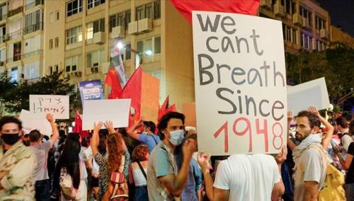 Na hiljade Palestinaca protestiralo protiv izraelskih planova aneksije