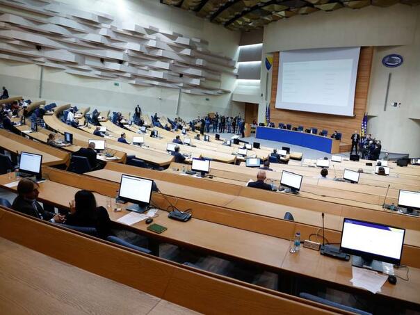 Hitna sjednica Parlamenta: Dva EU zakona, nema smjena