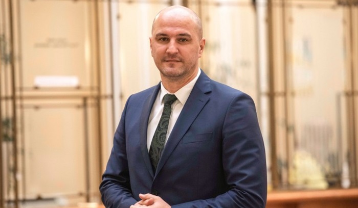 Na impozantnim mašinama odštampa se i kovertira oko 2,5 miliona pošiljki mjesečno