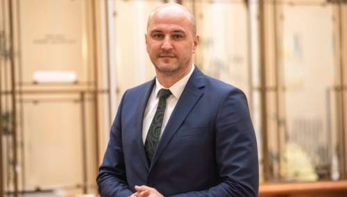 Na impozantnim mašinama odštampa se i kovertira oko 2,5 miliona pošiljki mjesečno