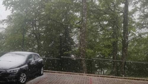 Na Jahorini pada snijeg