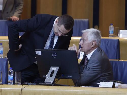 Na javljaju se na telefon: HDZ i SNSD blokirali Dom naroda