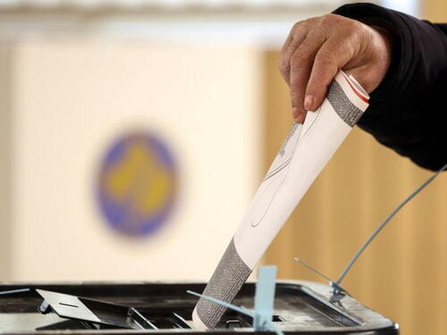 Na Kosovu u nedjelju vanredni parlamentarni izbori