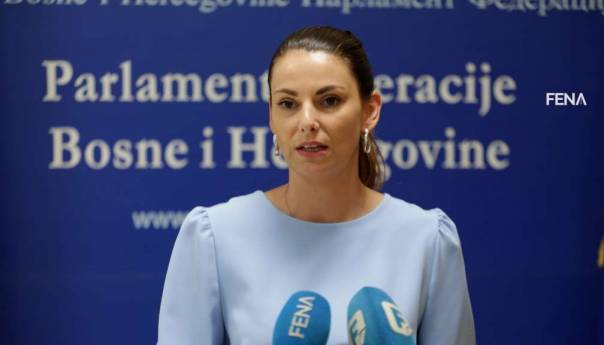 Na listu lijekova Fonda solidarnosti uvrstiti lijekove za karcinom jednjaka