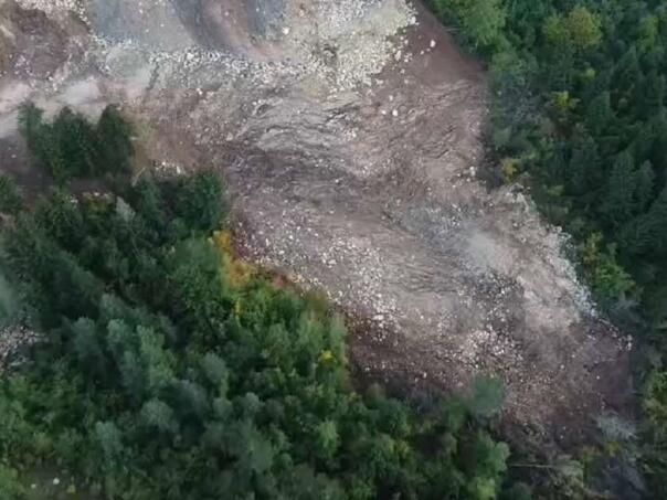 Na lokalitetu Curine njive uočene geološke promjene, vidljiv dotok vode iz pravca deponije