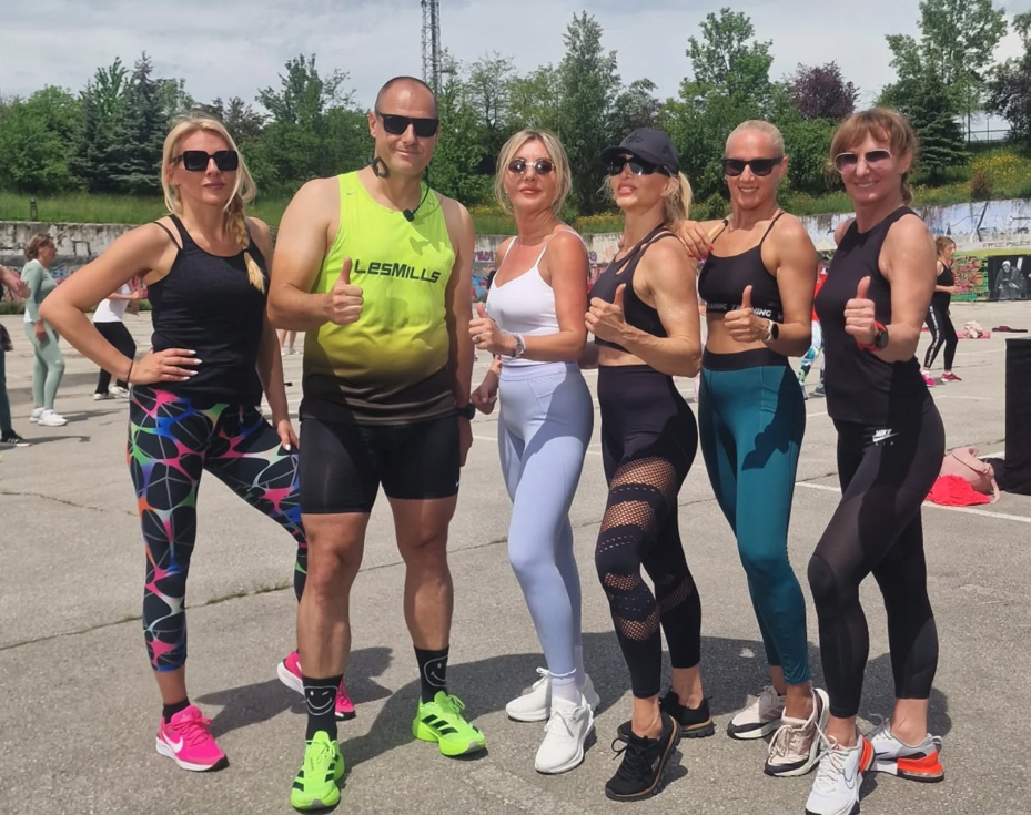 Na platou ispred Zetre održan "Aerobik maraton" na otvorenom
