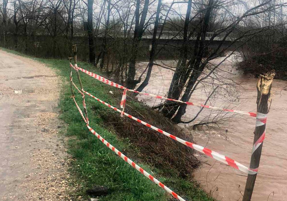 Na području Doboja i Stanara vodostaji u opadanju, aktivno više od 200 klizišta