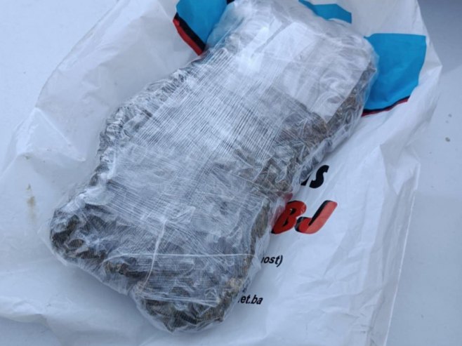 Na području Doboja pronađena opojna droga, uhapšena jedna osoba