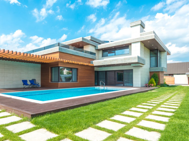 Na području Mostara inspekcijski nadzori izdavanja vila sa bazenima, izrečene kazne