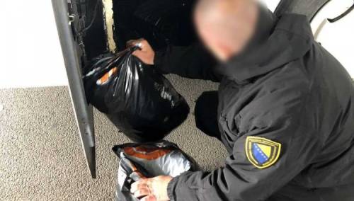 Na području Tuzle oduzeta veća količina tekstila