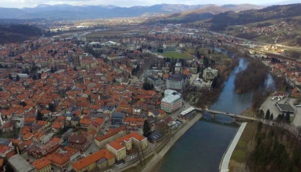 Na području Visokog pod mjerama zabrane kretanja 92 osobe