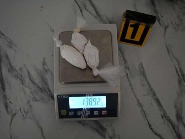 Na području Zenice i Visokog pronađena droga, uhapšene dvije osobe