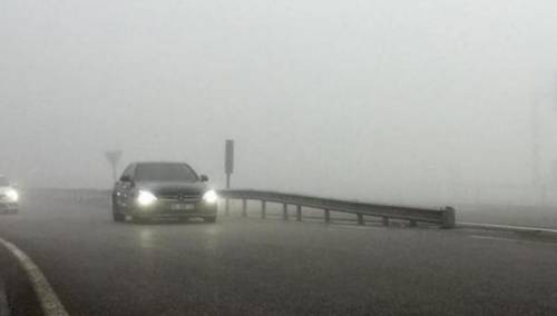 Na pojedinim dionicama vidljivost smanjena zbog magle