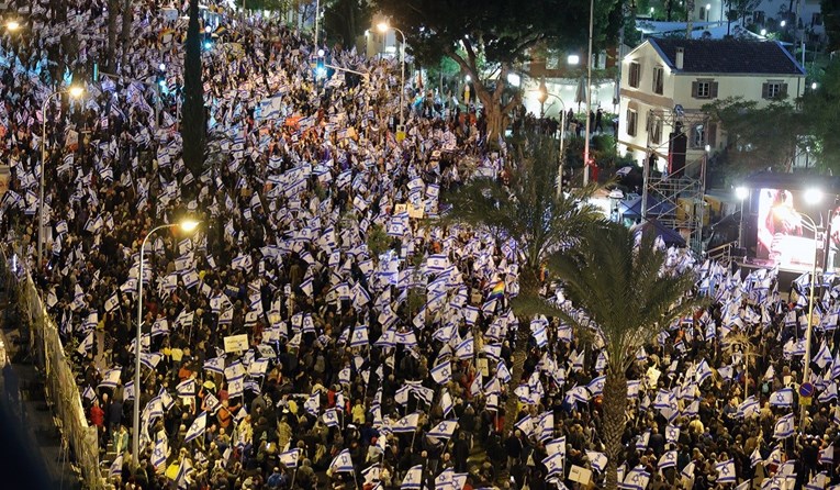 Na protestima protiv izraelske vlade 200 hiljada ljudi