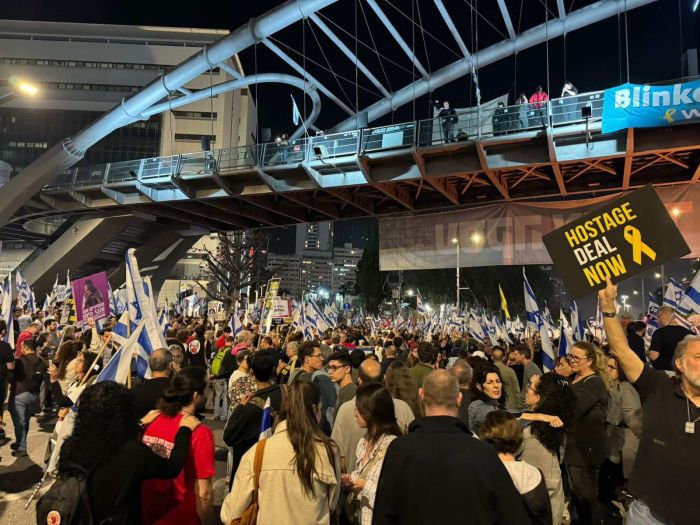 Na protestima protiv Vlade Izraela u Tel Avivu 100 hiljada ljudi