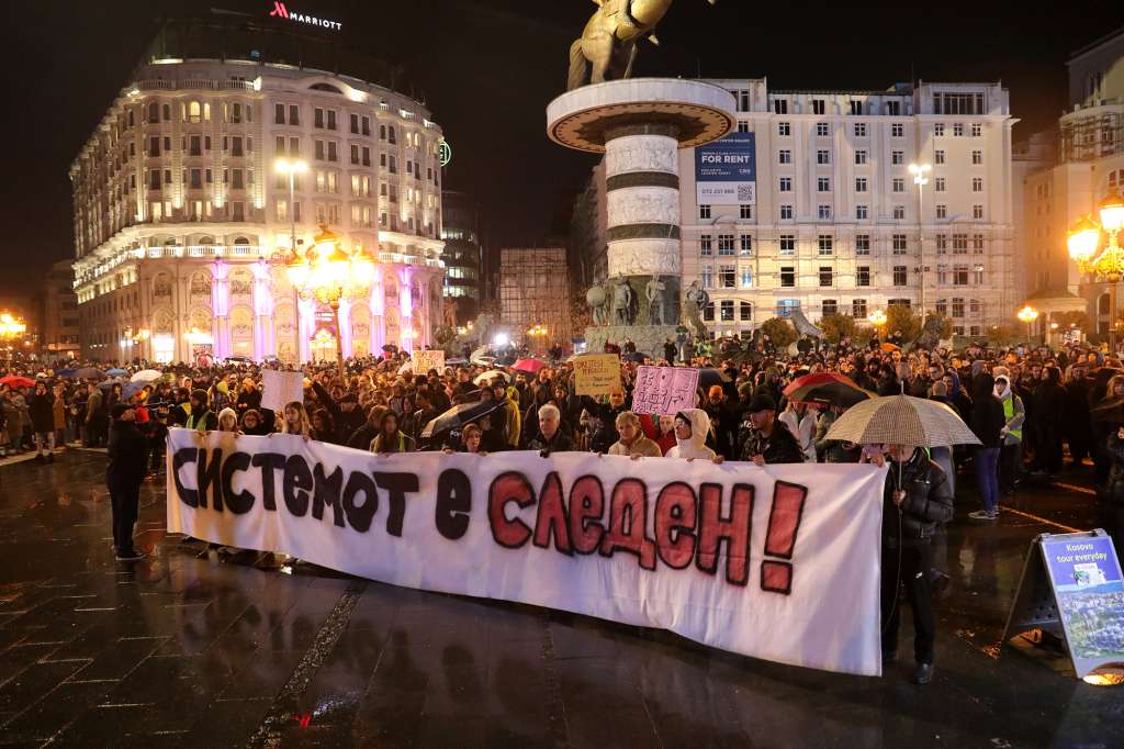 Na protestu zatražena odgovornost za tragediju u Kočanima: "Sistem je sljedeći"