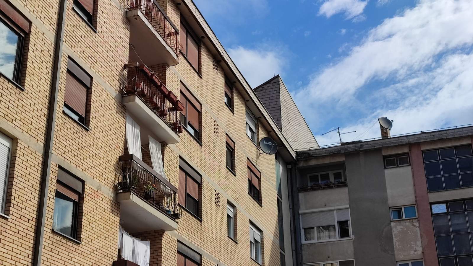 Na prozorima u Prijedoru bijeli čaršafi, 'propala' proslava rođendana