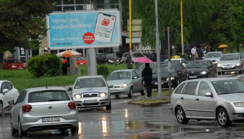 Na putevima u BiH jutros nema vanrednih ograničenja u saobraćanju