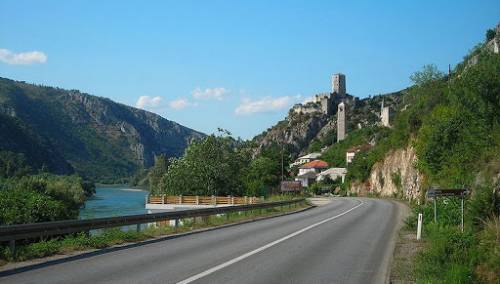 Na putevima u BiH saobraća se po pretežno suhom kolovozu