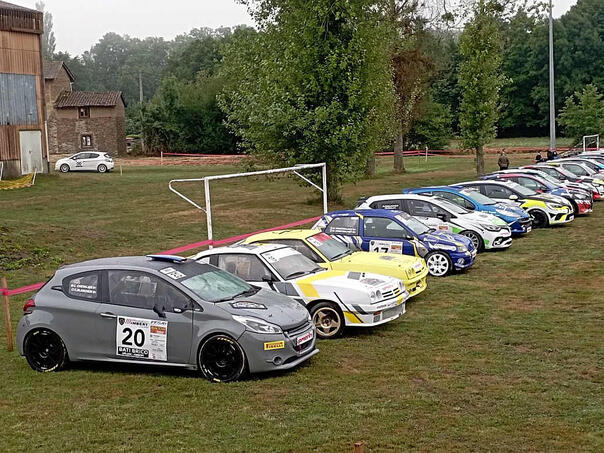 Na reliju se automobil zabio u gledaoce, dvoje mrtvih