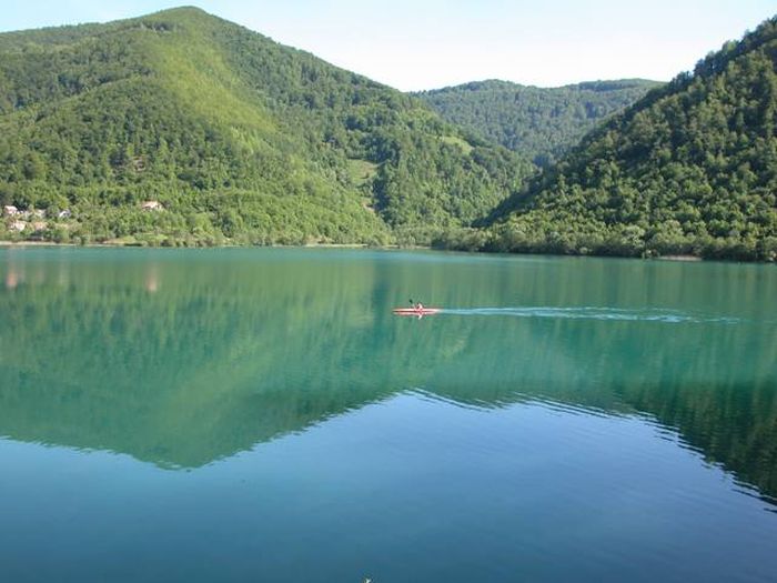 Na rijeci u BiH nestao ribar dok je pecao, traže ga policija i mještani