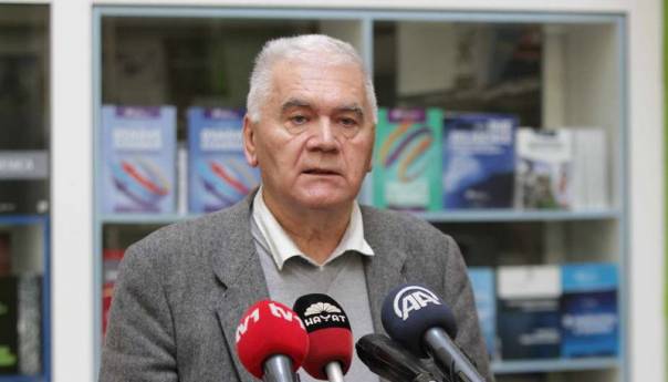 Na sceni nastavak urušavanja države i ostvarivanja ciljeva iredentizma i secesije