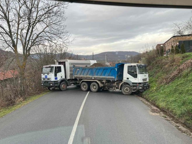 Na sjeveru Kosova i dalje blokade