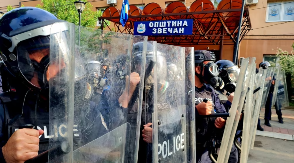 Na sjeveru Kosova ponovno okupljanje građana pred zgradama općina