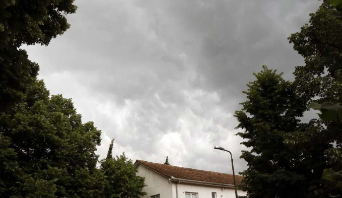 Na snazi žuti meteoalarm za grmljavinsko nevrijeme