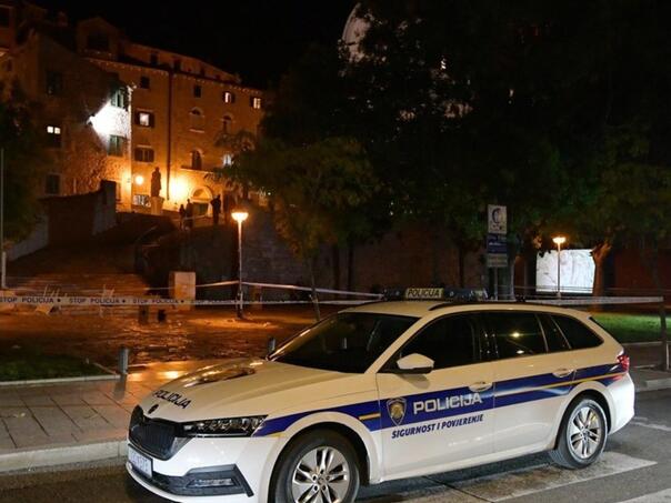 Žena preminula na svadbi u Šibeniku, pogođena signalnom raketom