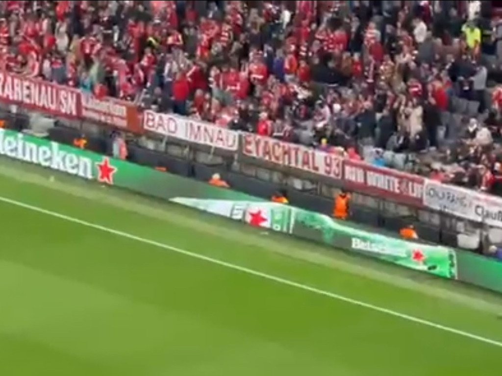 Na tribinama Allianz Arene transparent navijača iz BiH