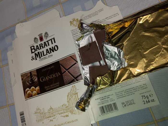 Na tržište BiH isporučena čokolada u kojoj je utvrđena prisutnost insekta