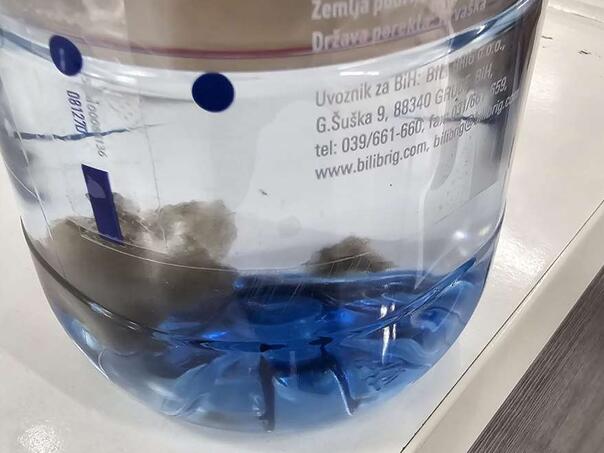 Na tržište BiH isporučena voda iz Hrvatske koja može biti štetna za zdravlje