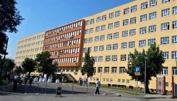 Na UKC Tuzla uspješno izvedena embolizacija tumora